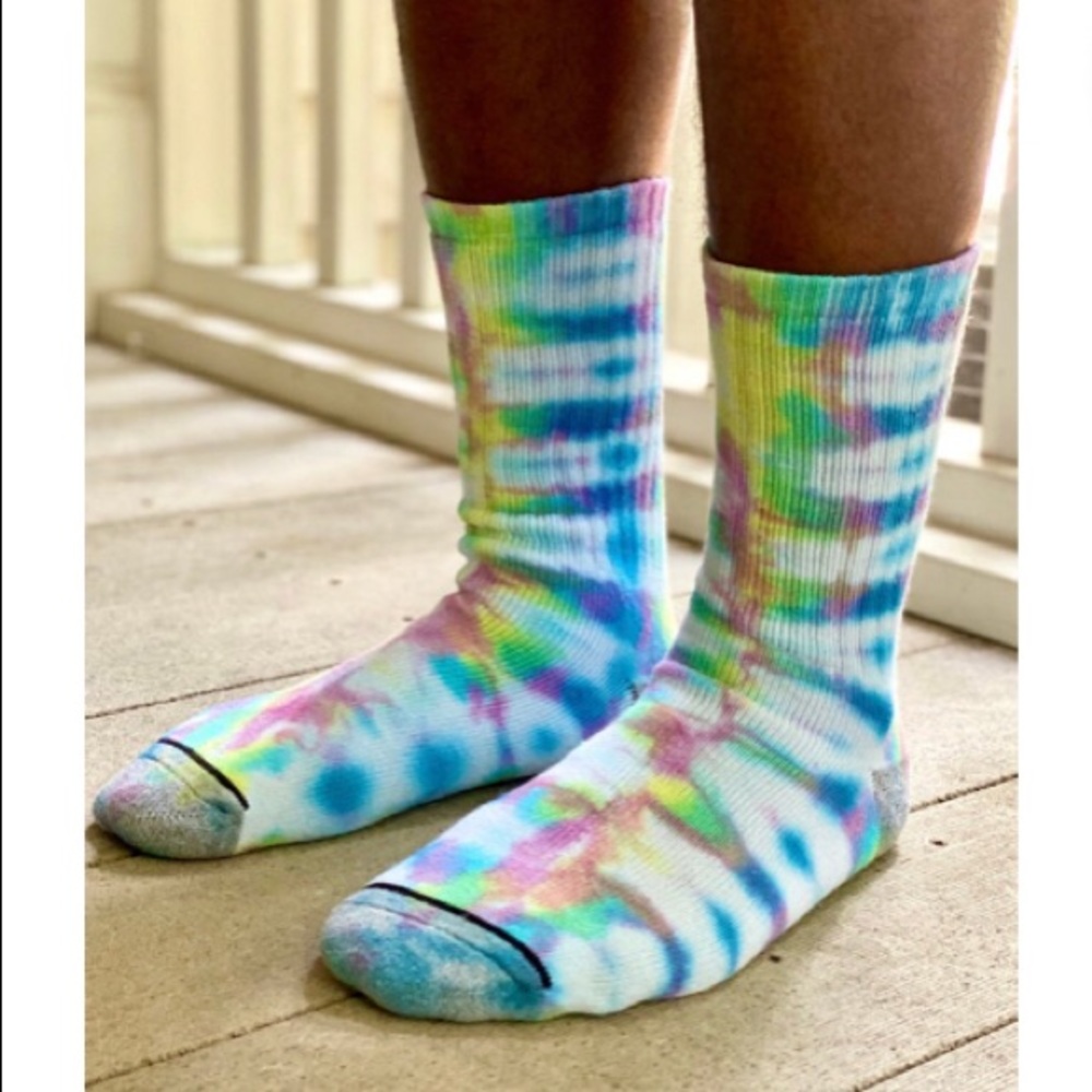 This listing is for assorted tie dye socks! - Picture 3 of 7